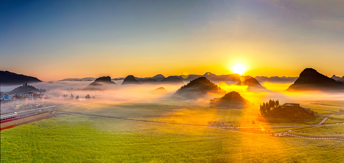 1689065150841402.jpg 袁國林 攝金雞峰叢的清晨.jpg